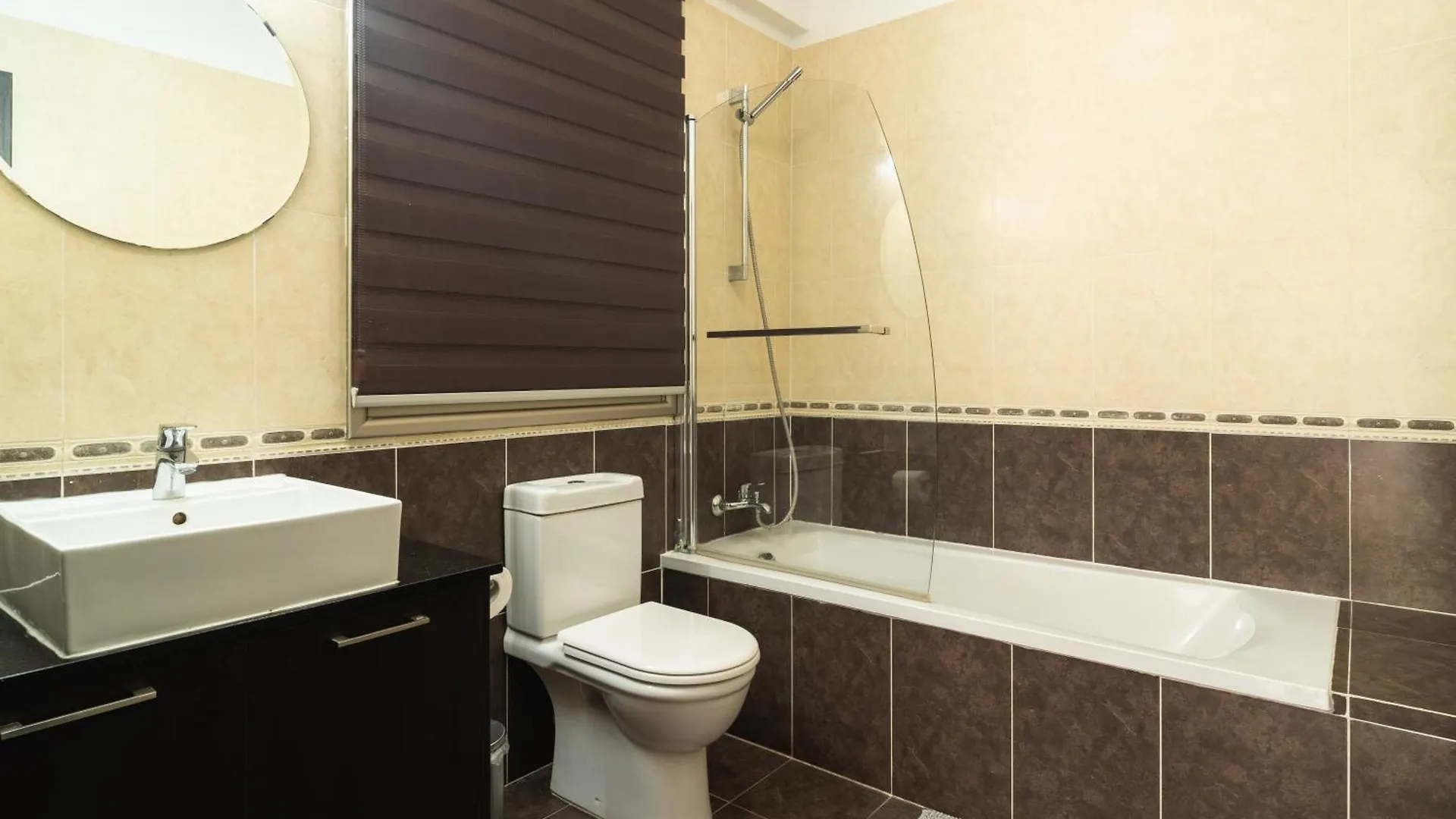 Elegant & Central Two Bedroom Flat Larnaca Apartamento